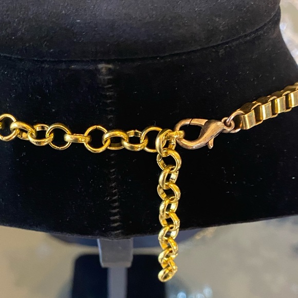 Gorgeous Statement Necklace Pin & Turquoise on Gold - Picture 8 of 16